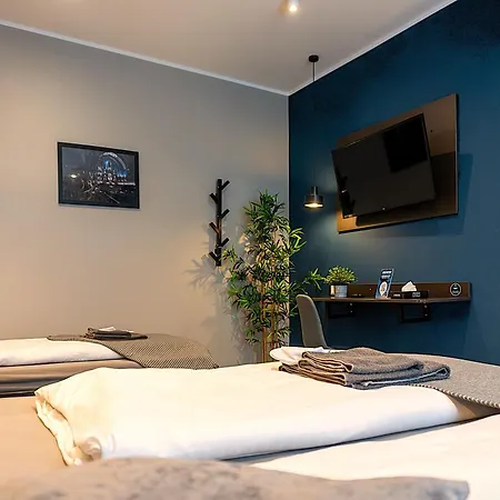 Liro Hotel *