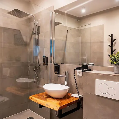 מלון Liro ויארסן