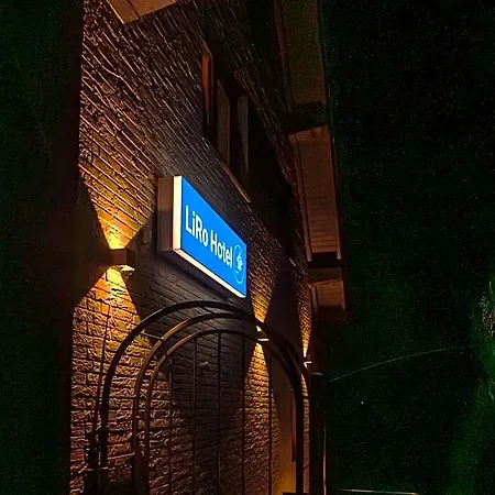 Liro Hotel *